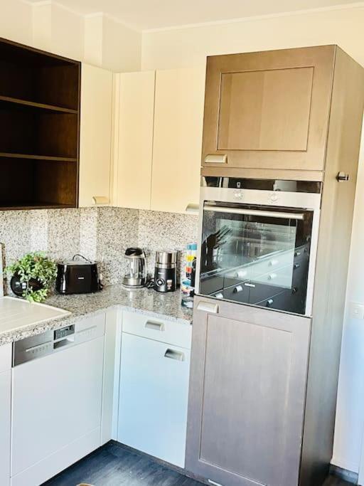 Big Penthouse 2 Bedrooms In Center With Parking And Largeterrace-41 Luxembourg Eksteriør bilde