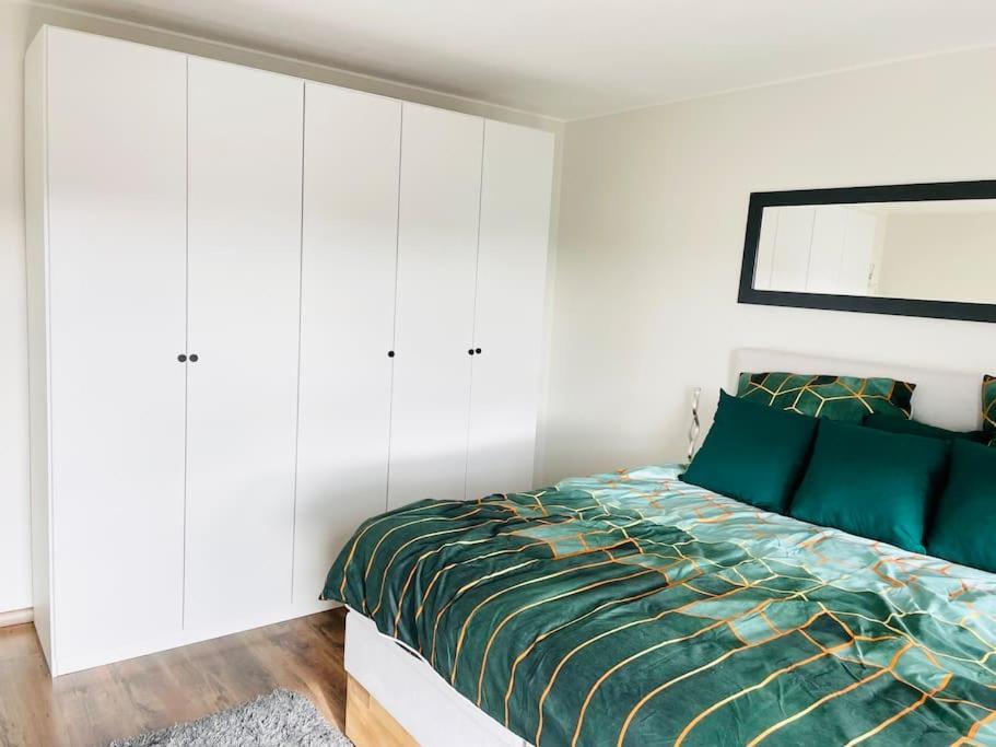 Big Penthouse 2 Bedrooms In Center With Parking And Largeterrace-41 Luxembourg Eksteriør bilde